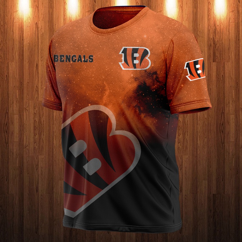 Cincinnati Bengals T-shirt 3D Galaxy graphic gift for fan