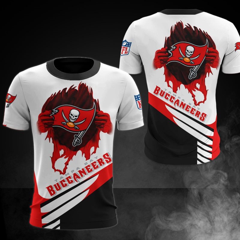 Tampa Bay Buccaneers T-shirt cool graphic gift for men