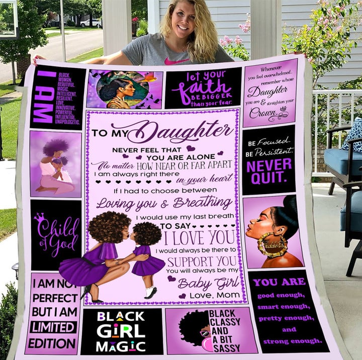 Personalized Black Mom To Daughter Blanket Never Feel That You Are Alone Purple Fleece Blanket