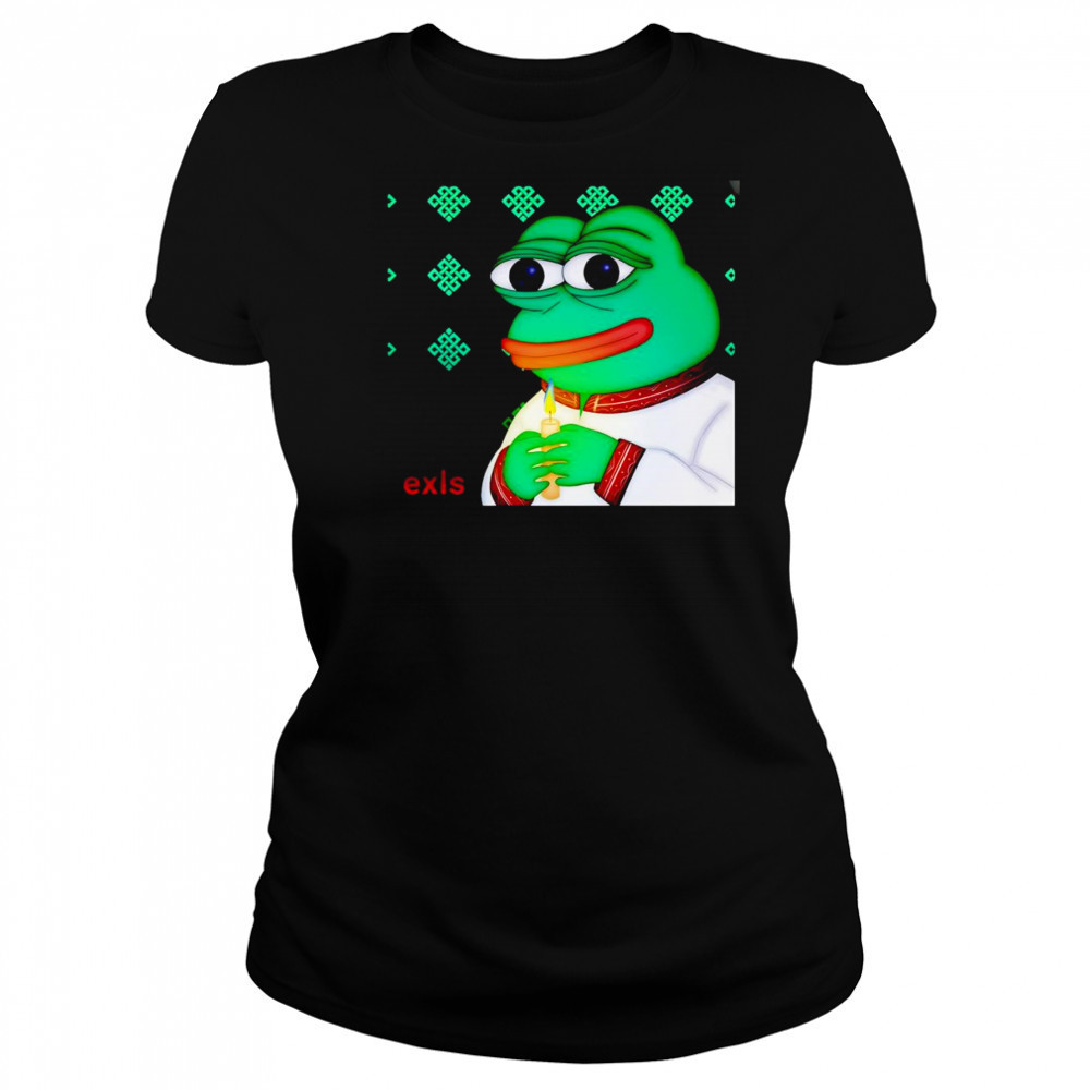 Pepe wearing a traditional Ukrainian shirt Women's T-shirt
