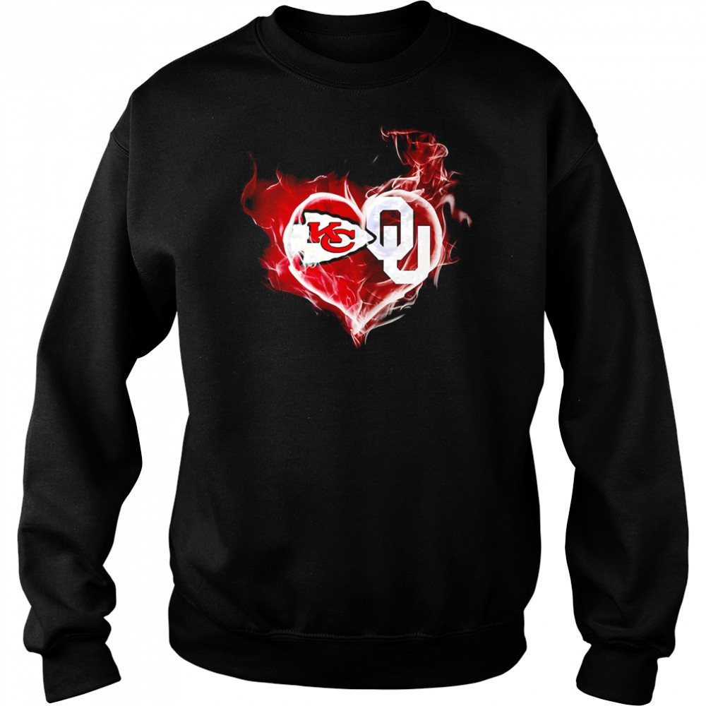 Smoke heart Kansas City Chiefs and Oklahoma Sooners shirt Sweatshirt